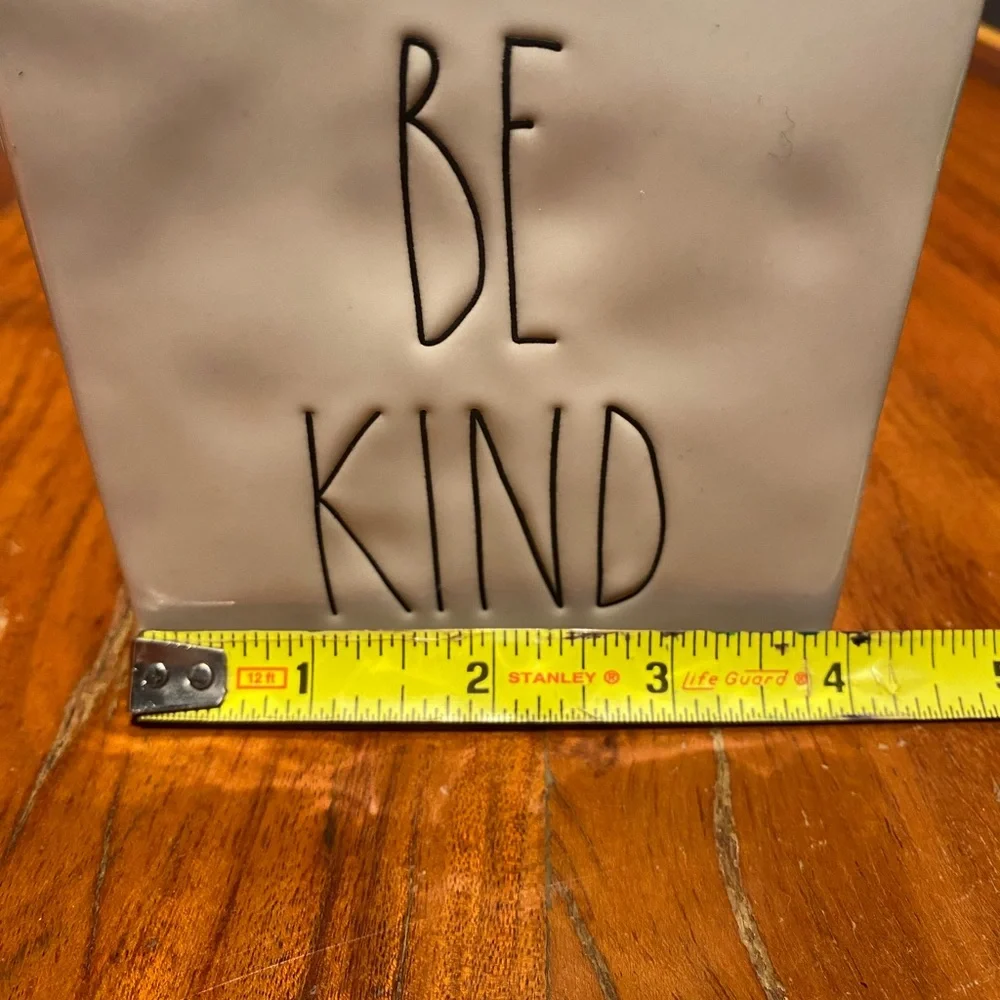 Rae Dunn Stay Humble/Be‎ Kind desk block
